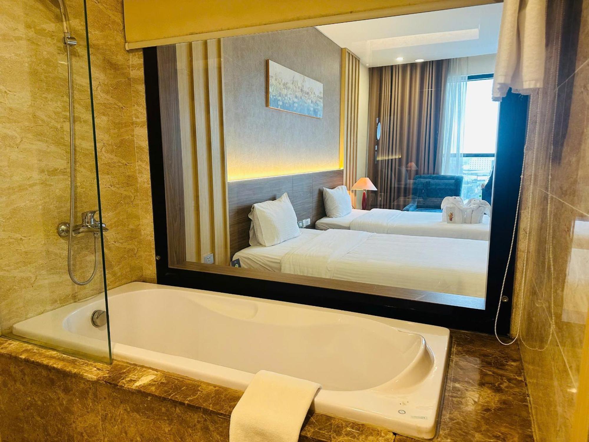 Muong Thanh Grand Quang Tri Hotel Exterior photo